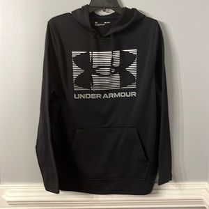 Under Armour – loose/coupe – size medium